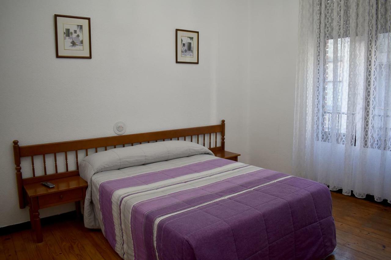 Hostal Oviedo Hotel Leon Exterior photo